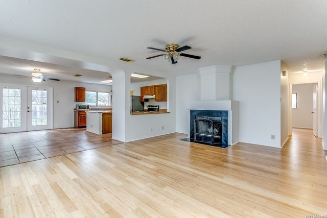 13807 WINDING HL, San Antonio, TX 78217