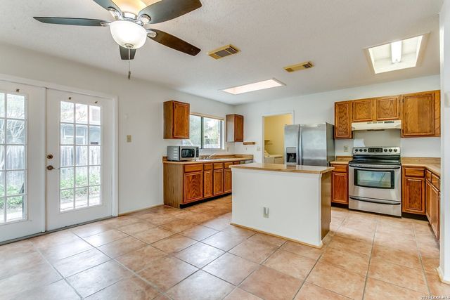 13807 WINDING HL, San Antonio, TX 78217