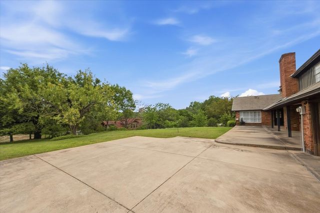 1421 Westover Lane, Westover Hills, TX 76107