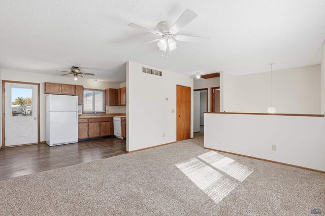 524 E CENTENNIAL, Rapid City, SD 57701