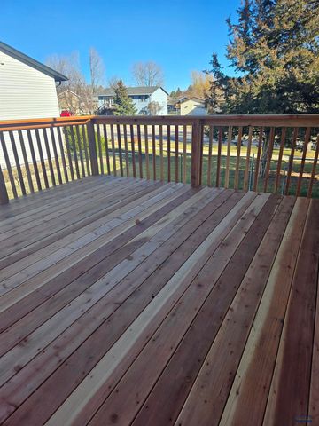 524 E CENTENNIAL, Rapid City, SD 57701