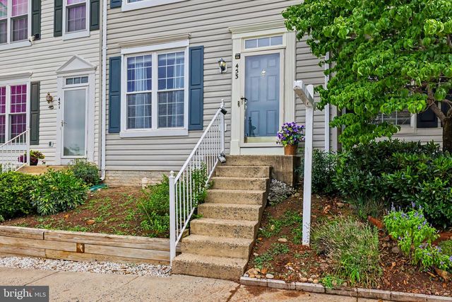 453 PEARLBUSH SQ NE, Leesburg, VA 20176
