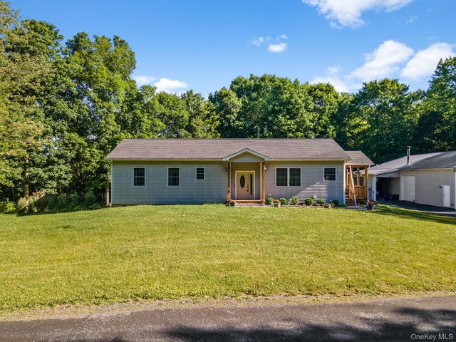83 Cotter Road, Highland, NY 12528
