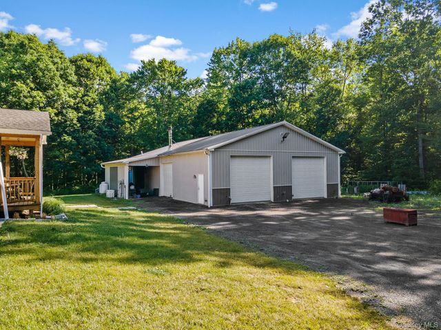 83 Cotter Road, Highland, NY 12528
