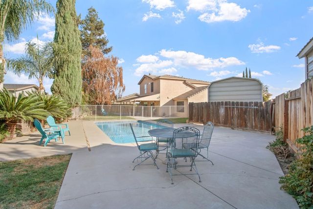 8291 Bridgeport Dr, Hilmar, CA 95324