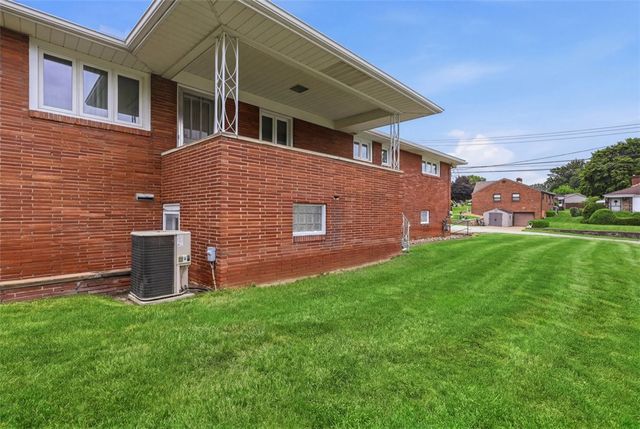 2219 Fawcett Ave, White Oak, PA 15131