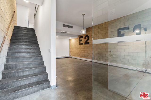6615 Melrose Avenue 3, Los Angeles, CA 90038