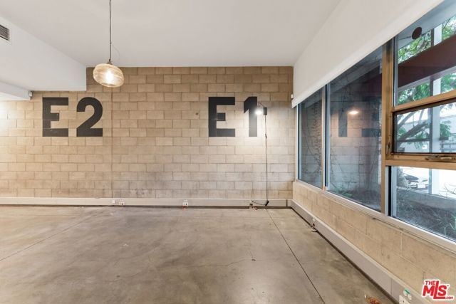 6615 Melrose Avenue 3, Los Angeles, CA 90038