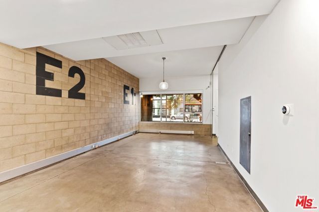 6615 Melrose Avenue 3, Los Angeles, CA 90038