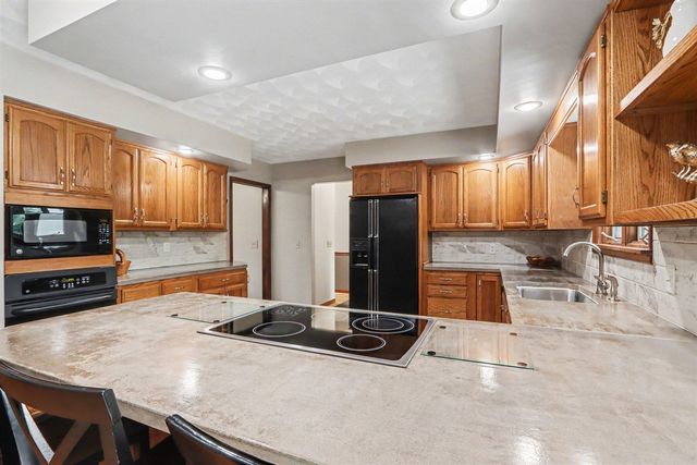 604 Flower Street, Three Rivers, MI 49093