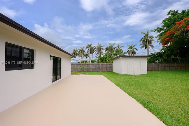 18451 SW 90th Avenue, Cutler Bay, FL 33157