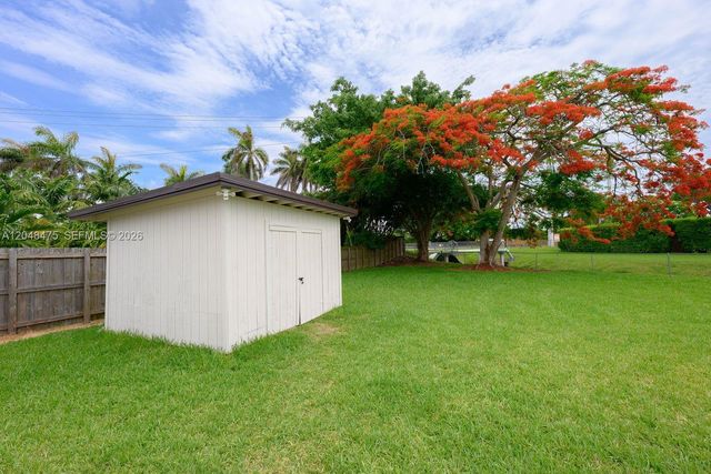 18451 SW 90th Avenue, Cutler Bay, FL 33157