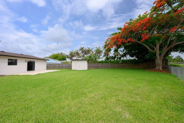 18451 SW 90th Avenue, Cutler Bay, FL 33157