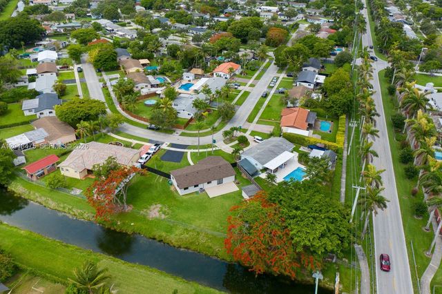 18451 SW 90th Avenue, Cutler Bay, FL 33157