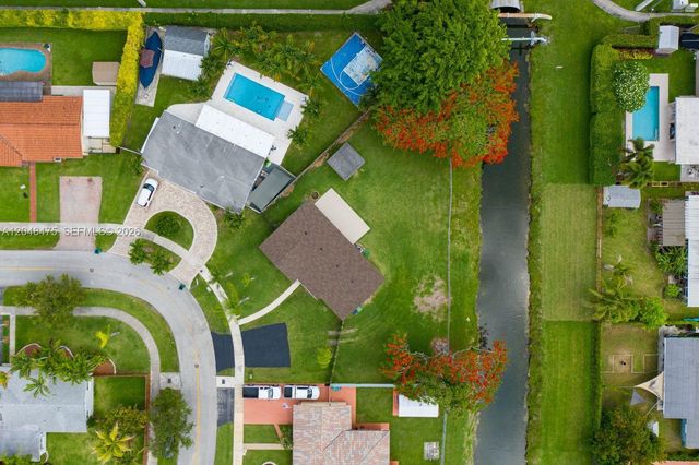 18451 SW 90th Avenue, Cutler Bay, FL 33157