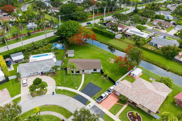 18451 SW 90th Avenue, Cutler Bay, FL 33157