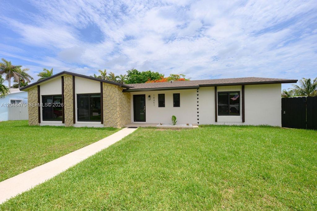 18451 SW 90th Avenue, Cutler Bay, FL 33157