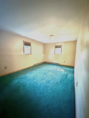 49 Hathaway Rd, Acushnet, MA 02743