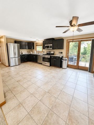 49 Hathaway Rd, Acushnet, MA 02743