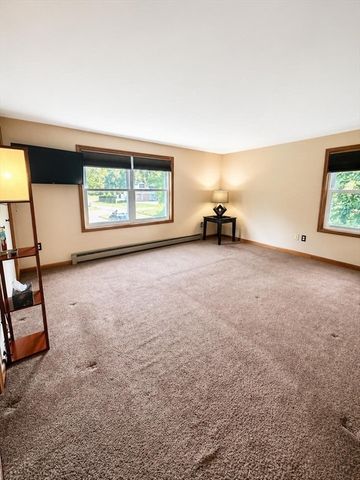 49 Hathaway Rd, Acushnet, MA 02743