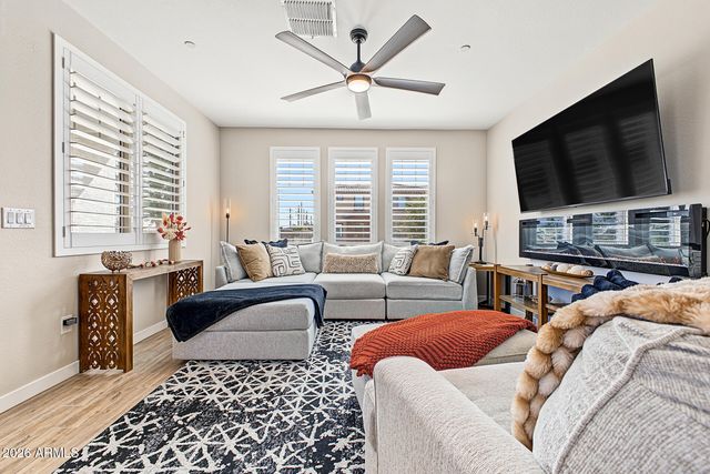4100 S PINELAKE Way 104, Chandler, AZ 85249
