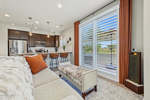 4100 S PINELAKE Way 104, Chandler, AZ 85249