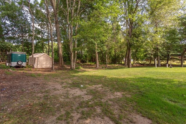22 Reservoir Ave, Swansea, MA 02777