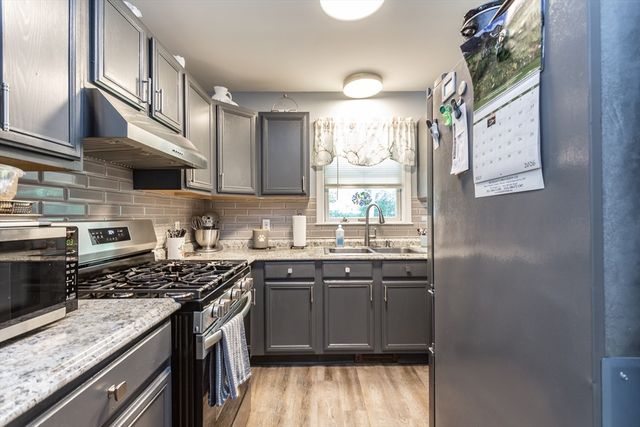 22 Reservoir Ave, Swansea, MA 02777