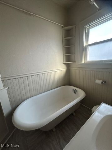 15 Katherine Street, Struthers, OH 44471