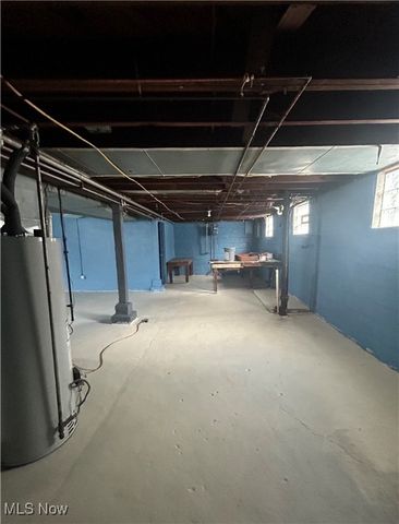 15 Katherine Street, Struthers, OH 44471