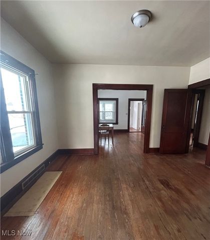 15 Katherine Street, Struthers, OH 44471