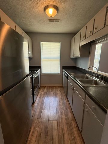 168 Dorchester Manor Boulevard Unit B, North Charleston, SC 29420