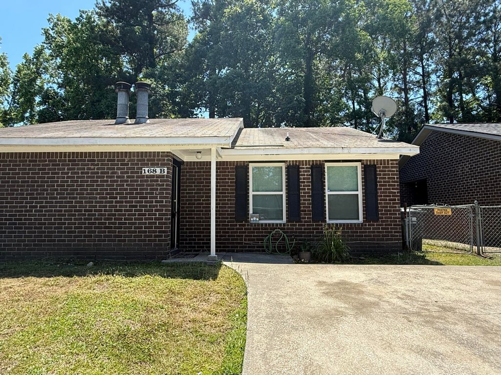 168 Dorchester Manor Boulevard Unit B, North Charleston, SC 29420