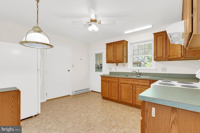 5827 ETZLER RD, Frederick, MD 21702