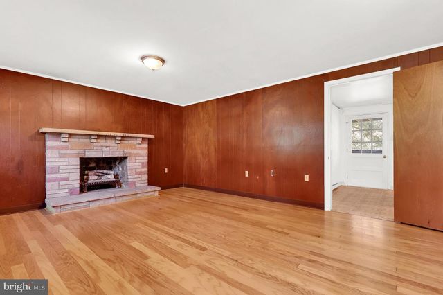 5827 ETZLER RD, Frederick, MD 21702