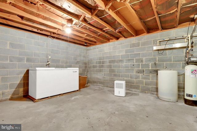 5827 ETZLER RD, Frederick, MD 21702