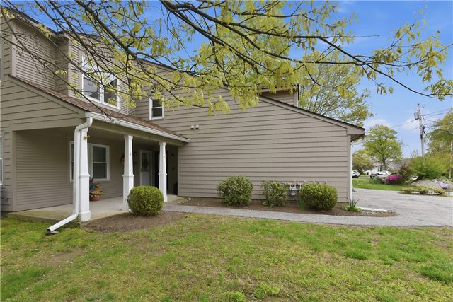 38 Stone Trail C, North Providence, RI 02904