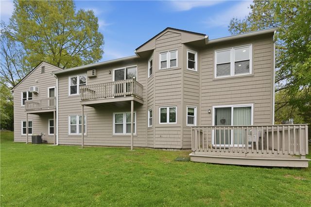 38 Stone Trail C, North Providence, RI 02904
