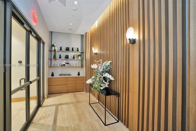 16385 Biscayne Blvd 2721, North Miami Beach, FL 33160