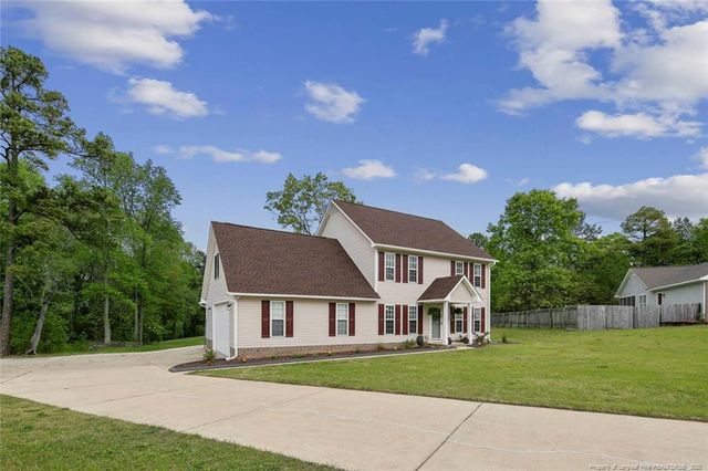 119 Woodbine Drive, Raeford, NC 28376