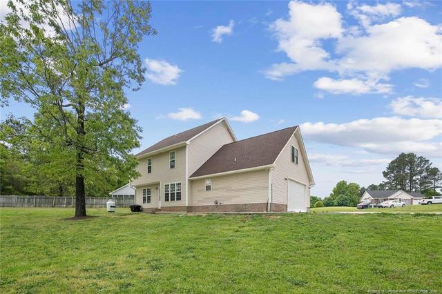 119 Woodbine Drive, Raeford, NC 28376