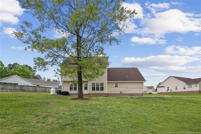 119 Woodbine Drive, Raeford, NC 28376