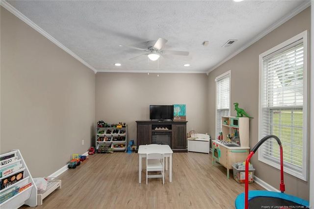119 Woodbine Drive, Raeford, NC 28376