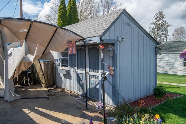 1001 Hubbard Avenue, Mishawaka, IN 46544