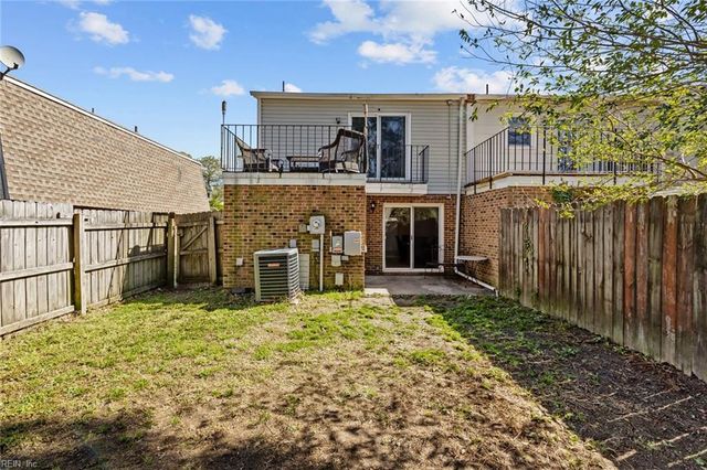 1221 Clydesdale LN, Virginia Beach, VA 23464