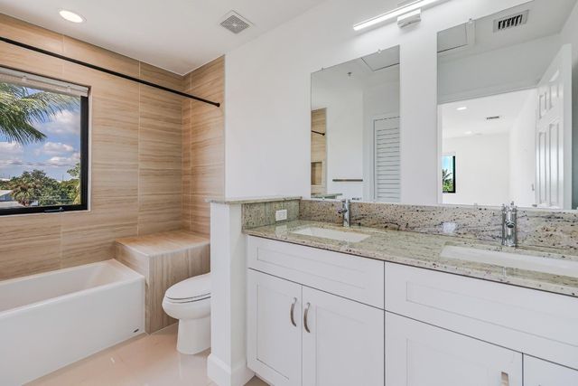 456 NW 41st Street, Oakland Park, FL 33309