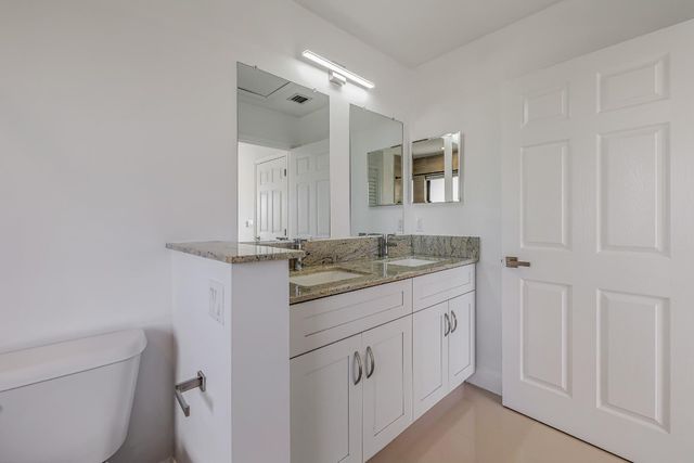 456 NW 41st Street, Oakland Park, FL 33309