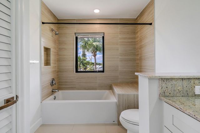 456 NW 41st Street, Oakland Park, FL 33309