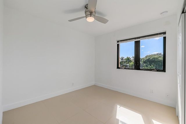 456 NW 41st Street, Oakland Park, FL 33309