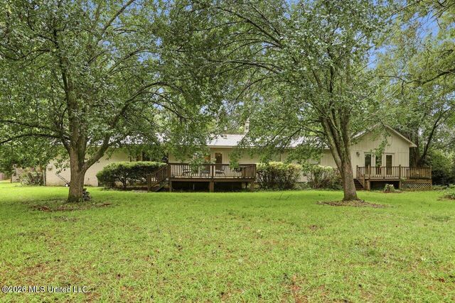 137 Lakeview Drive, Madison, MS 39110